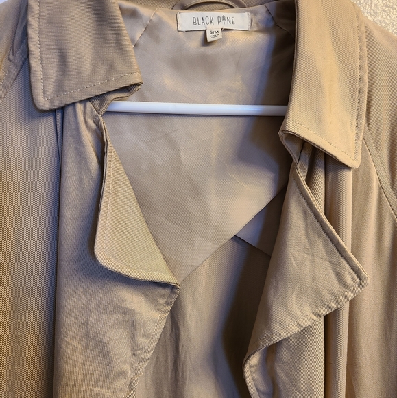 Bohme Soft Tan Spring Trench - Picture 3 of 6